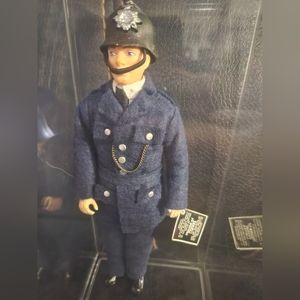 NEW House of Nisbet Limited London Bobby Policeman